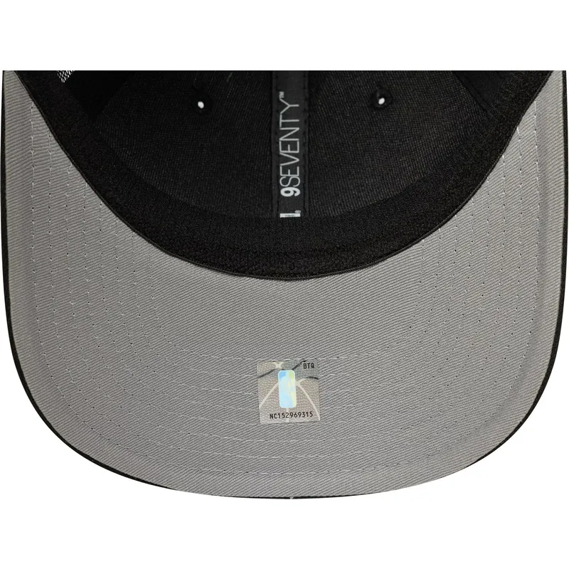cepice-zaoblena-cerna-snapback-9seventy-stretch-snap-eg-chicago-bulls-nba-new-era
