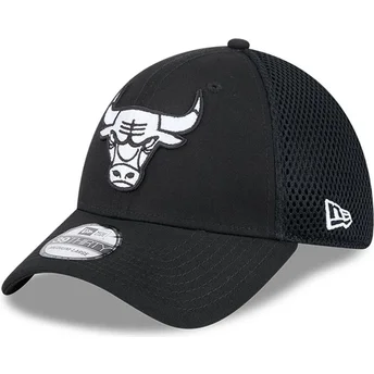 Čepice zaoblená černá přiléhavý 39THIRTY Evergreen Neo Chicago Bulls NBA New Era