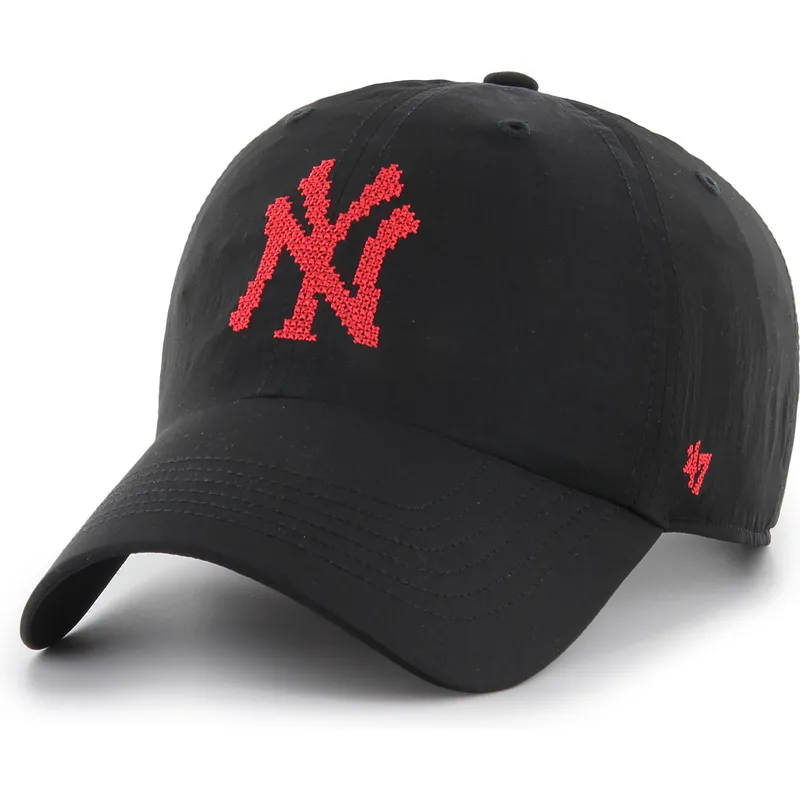 gorra-curva-negra-ajustable-clean-up-eight-bit-hero-de-new-york-yankees-mlb-de-47-brand