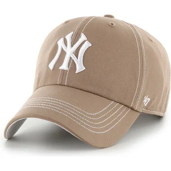 Καφέ καμπυλωτό ρυθμιζόμενο καπέλο Clean Up Contrast Stitch των New York Yankees MLB από την 47 Brand