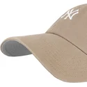 cepice-zaoblena-hneda-nastavitelny-clean-up-base-runner-new-york-yankees-mlb-47-brand