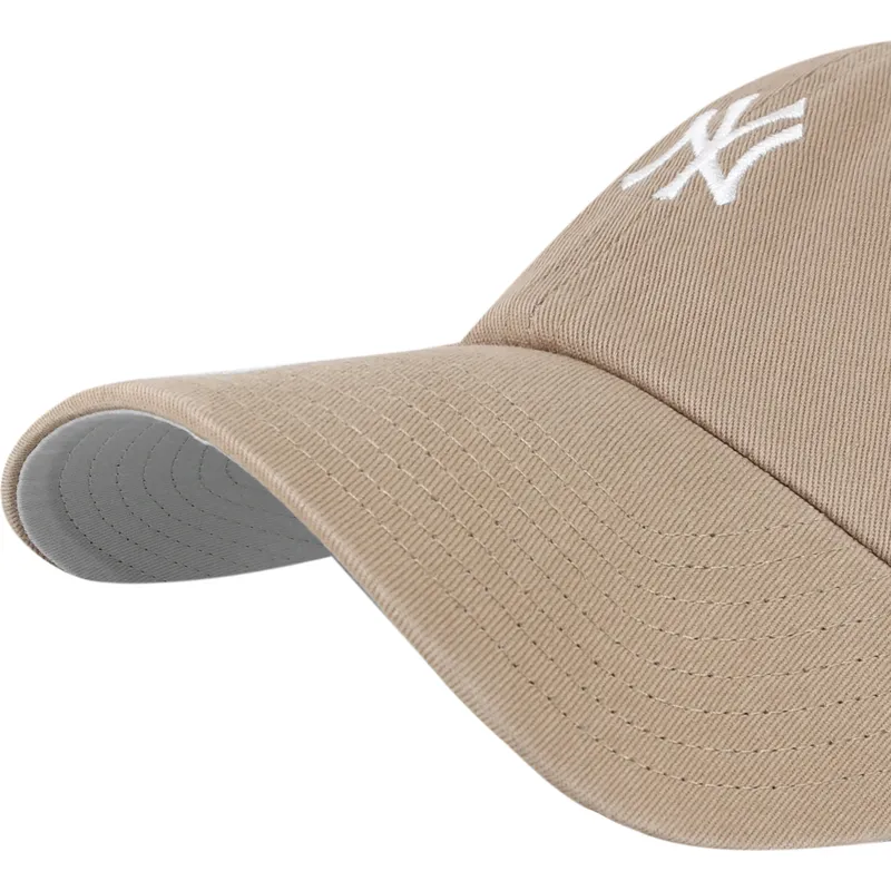 cepice-zaoblena-hneda-nastavitelny-clean-up-base-runner-new-york-yankees-mlb-47-brand