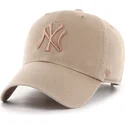 cepice-zaoblena-hneda-nastavitelny-clean-up-no-loop-label-new-york-yankees-mlb-47-brand