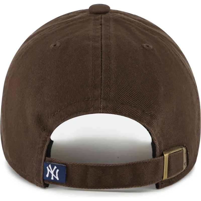 gorra-curva-marron-ajustable-con-logo-marron-clean-up-de-new-york-yankees-mlb-de-47-brand