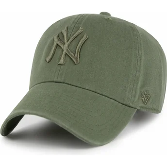 Grön böjd justerbar keps med grönt Clean Up-logotyp från New York Yankees MLB av 47 Brand