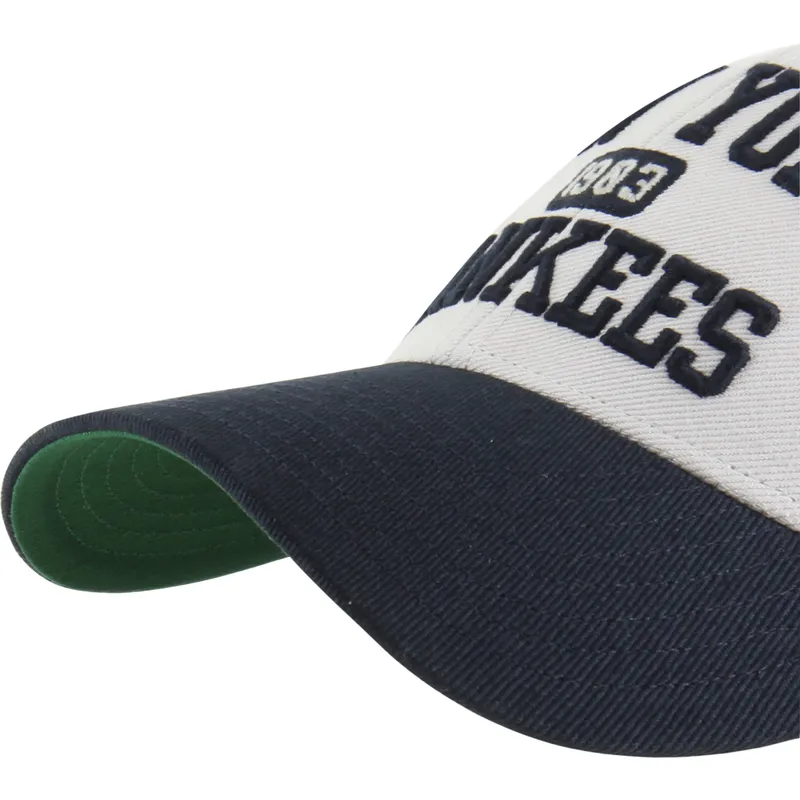 bojd-keps-beige-och-marinbla-justerbar-mvp-broke-line-fran-new-york-yankees-mlb-av-47-brand