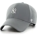 cap-zaoblena-gray-adjustable-strap-mvp-cycle-shadow-new-york-yankees-mlb-47-brand