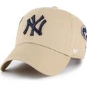 cepice-zaoblena-khaki-nastavitelny-clean-up-badges-new-york-yankees-mlb-47-brand