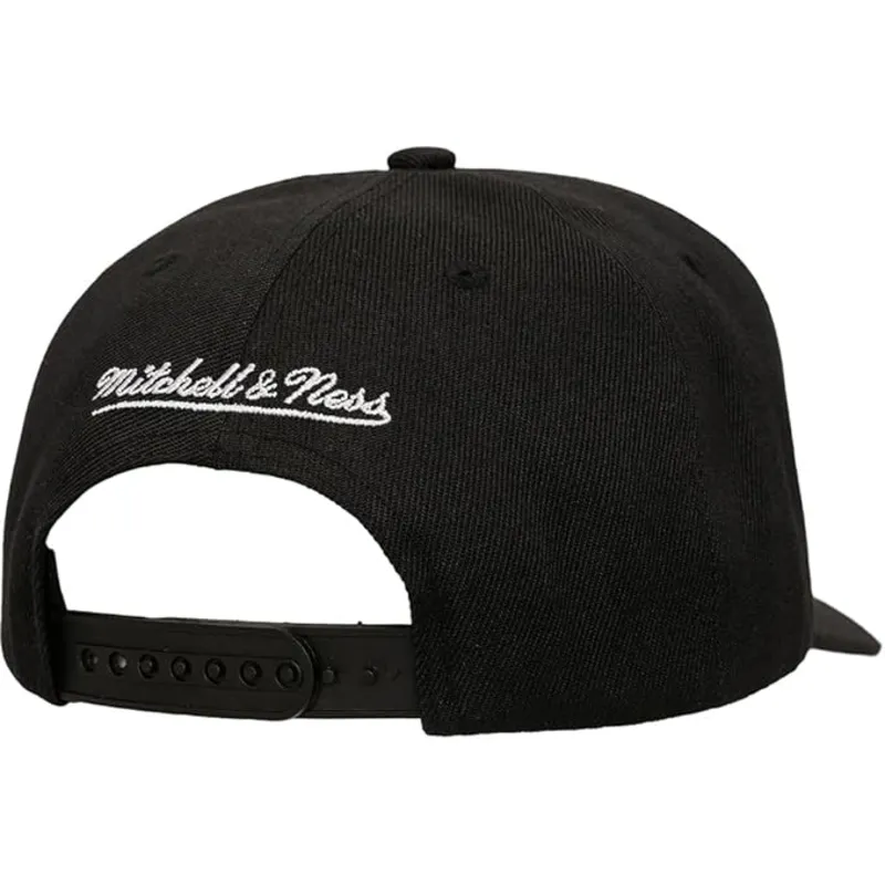 cepice-zaoblena-cerna-snapback-tilted-pro-vancouver-grizzlies-nba-mitchell-ness