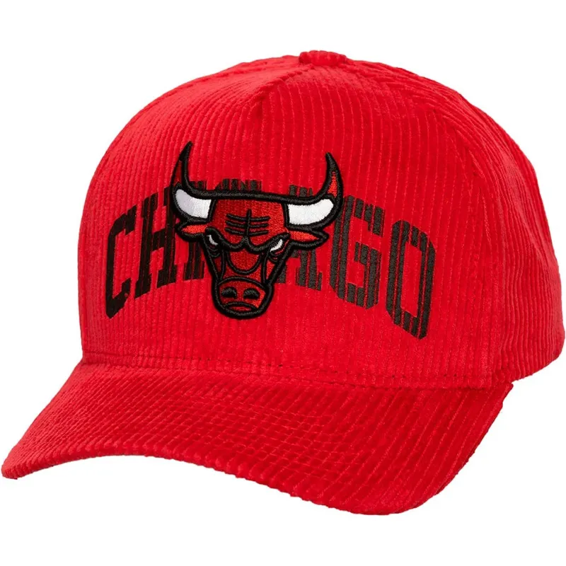 gorra-curva-roja-snapback-arch-stamp-pro-de-chicago-bulls-nba-de-mitchell-ness