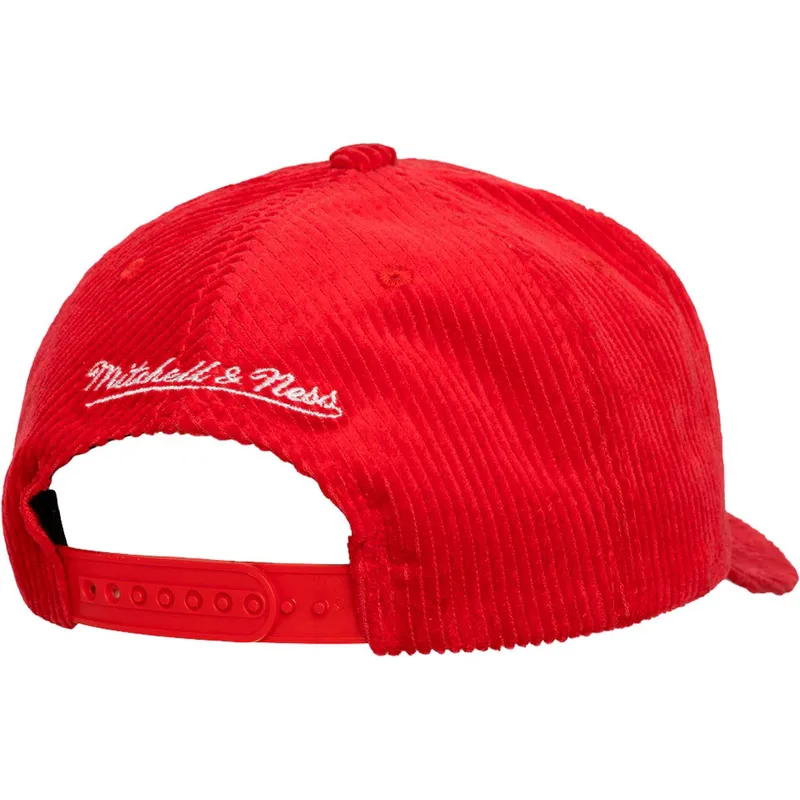cepice-zaoblena-cervena-snapback-arch-stamp-pro-chicago-bulls-nba-mitchell-ness