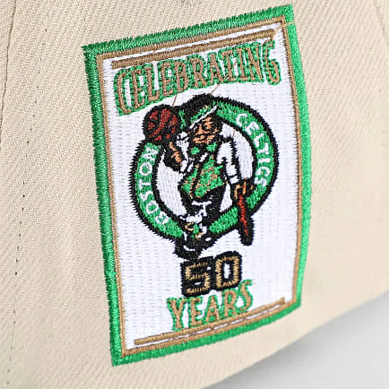cepice-rovna-zelena-snapback-across-the-board-boston-celtics-nba-mitchell-ness