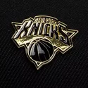 cepice-zaoblena-cerna-snapback-pinned-gold-pro-new-york-knicks-nba-mitchell-ness
