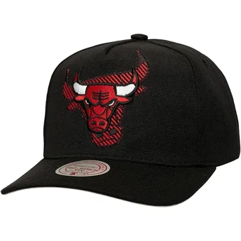 Cap zaoblená black snapback Tilted Pro Chicago Bulls NBA Mitchell & Ness