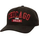 svart-bojd-keps-snapback-shady-suede-pro-fran-chicago-bulls-nba-av-mitchell-ness