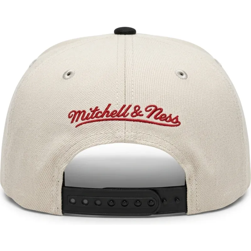 svart-och-beige-platt-snapback-keps-across-the-board-fran-philadelphia-76ers-nba-av-mitchell-ness