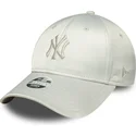 cepice-zaoblena-zelena-nastavitelny-9forty-bow-back-satin-new-york-yankees-mlb-new-era