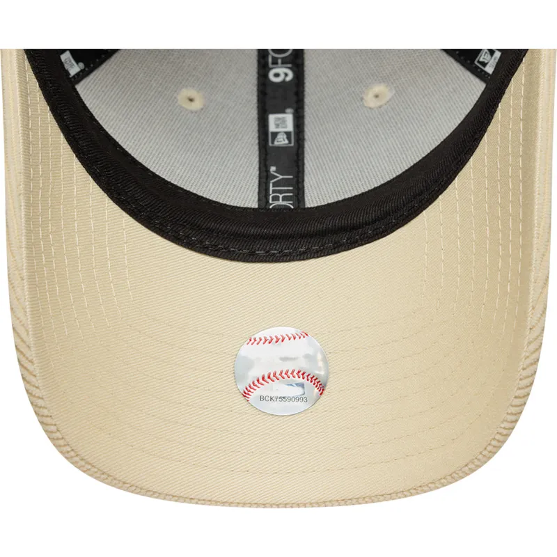 cepice-zaoblena-bezova-nastavitelny-pasek-9forty-mini-cord-new-york-yankees-mlb-new-era
