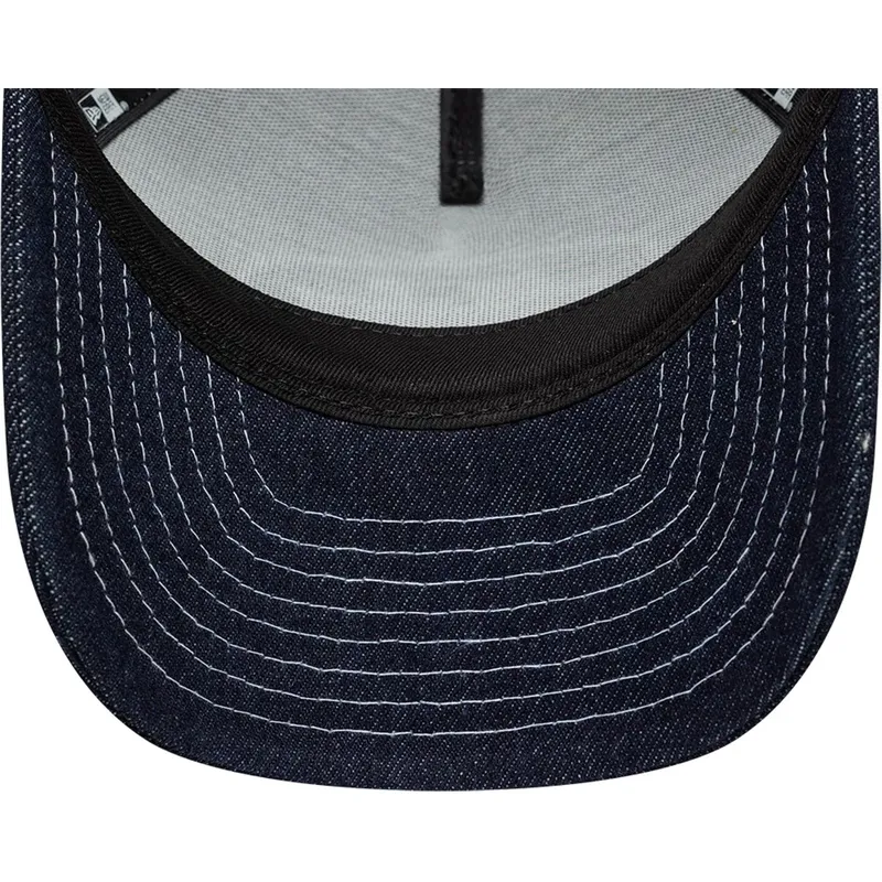 cap-zaoblena-navy-blue-snapback-9forty-m-crown-new-era