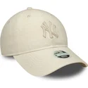 bojd-beige-justerbar-keps-med-beige-logotyp-for-dam-9twenty-midi-linen-fran-new-york-yankees-mlb-av-new-era