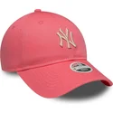 cepice-zaoblena-ruzova-nastavitelny-pasek-9twenty-league-essential-midi-new-york-yankees-mlb-new-era