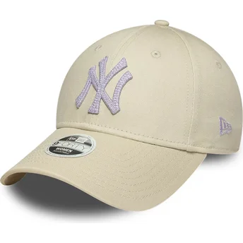 Böjd beige justerbar keps för dam 9FORTY Metallic från New York Yankees MLB av New Era
