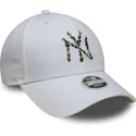 vit-justerbar-kurvad-keps-for-dam-9forty-floral-infill-fran-new-york-yankees-mlb-av-new-era