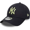 cepice-zaoblena-namornicka-modra-nastavitelny-9forty-league-essential-new-york-yankees-mlb-new-era