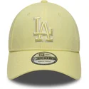 gul-bojd-justerbar-keps-med-gul-logotyp-9forty-team-outline-fran-los-angeles-dodgers-mlb-av-new-era