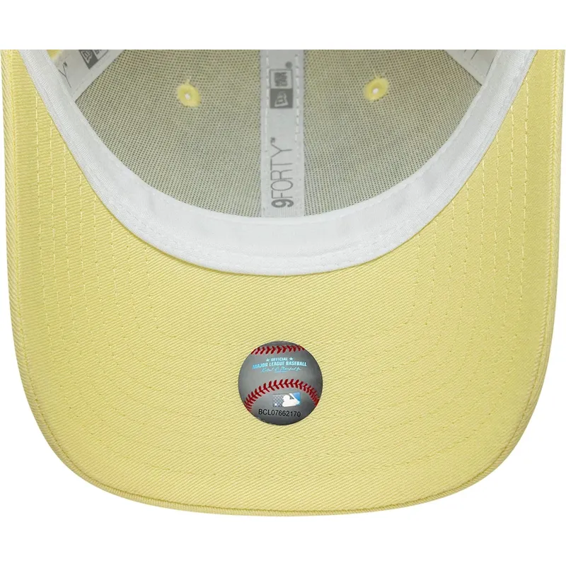 cepice-zaoblena-zluta-nastavitelny-pasek-9forty-team-outline-los-angeles-dodgers-mlb-new-era
