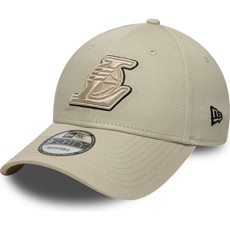 bojd-beige-justerbar-keps-med-beige-logotyp-9forty-team-outline-fran-los-angeles-lakers-nba-av-new-era