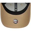 brun-bojd-justerbar-keps-med-brunt-9forty-tonal-icon-logotyp-fran-los-angeles-dodgers-mlb-av-new-era