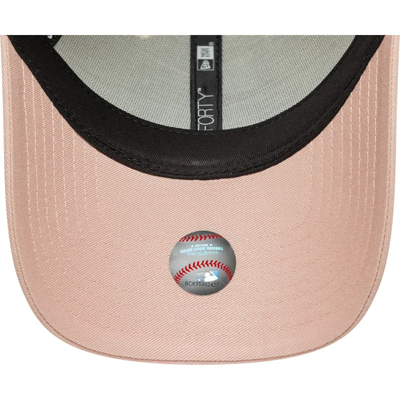 cap-zaoblena-beige-adjustable-strap-rosa-rosa-9forty-world-series-patch-los-angeles-dodgers-mlb-new-era