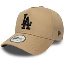 braune-gebogene-snapback-kappe-mit-schwarzem-logo-e-frame-league-essential-der-los-angeles-dodgers-mlb-von-new-era