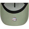 grune-gebogene-snapback-kappe-e-frame-league-essential-der-new-york-yankees-mlb-von-new-era