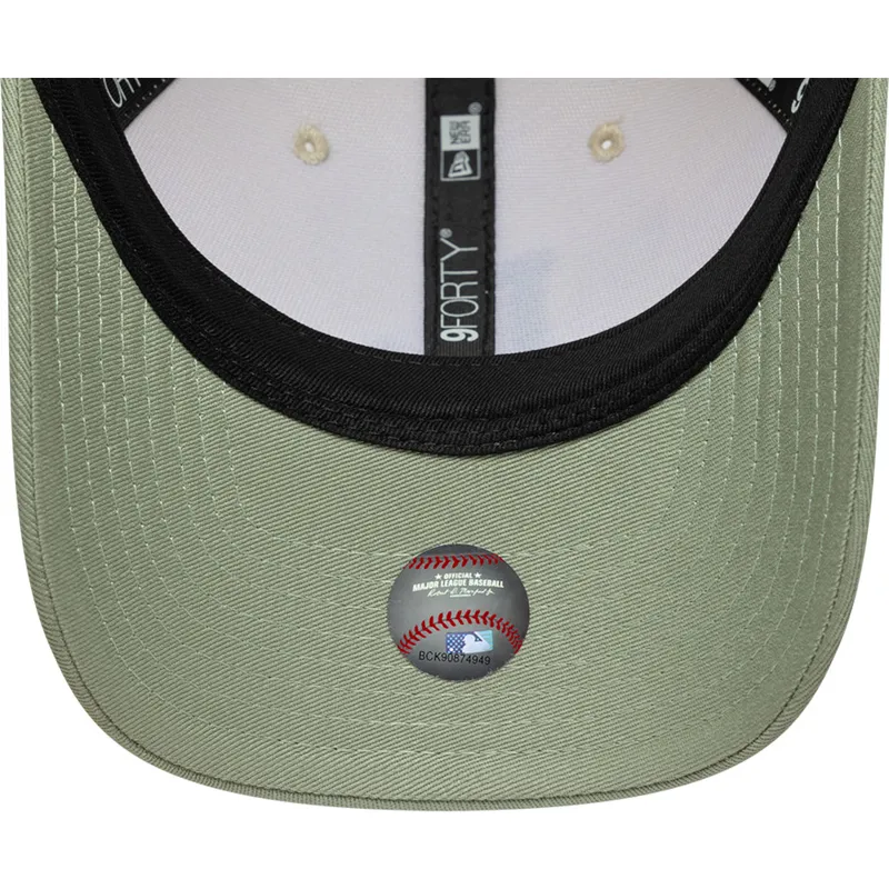 cepice-zaoblena-bezova-snapback-9forty-m-crown-side-script-los-angeles-dodgers-mlb-new-era cepice-zaoblena-bezova-snapback-9forty-m-crown-side-script-los-angeles-dodgers-mlb-new-era