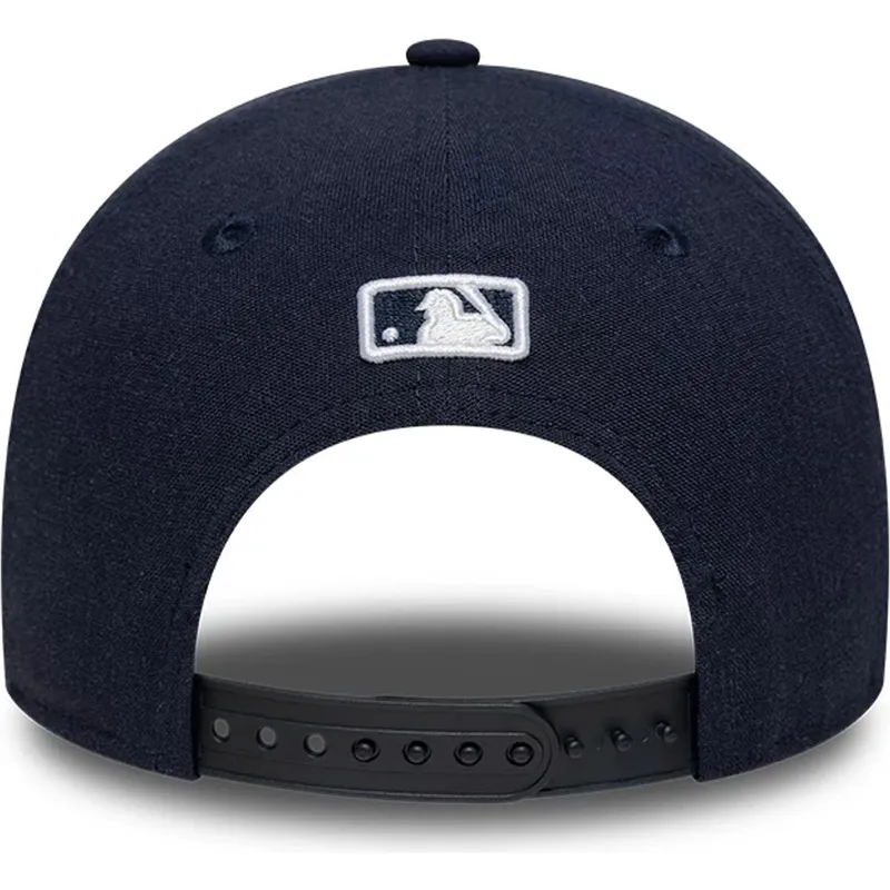 gorra-curva-azul-marino-snapback-9forty-m-crown-linen-de-new-york-yankees-mlb-de-new-era