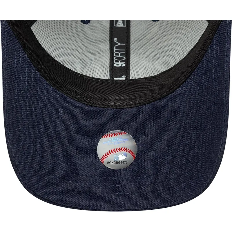 cepice-zaoblena-namornicka-modra-snapback-9forty-m-crown-linen-new-york-yankees-mlb-new-era