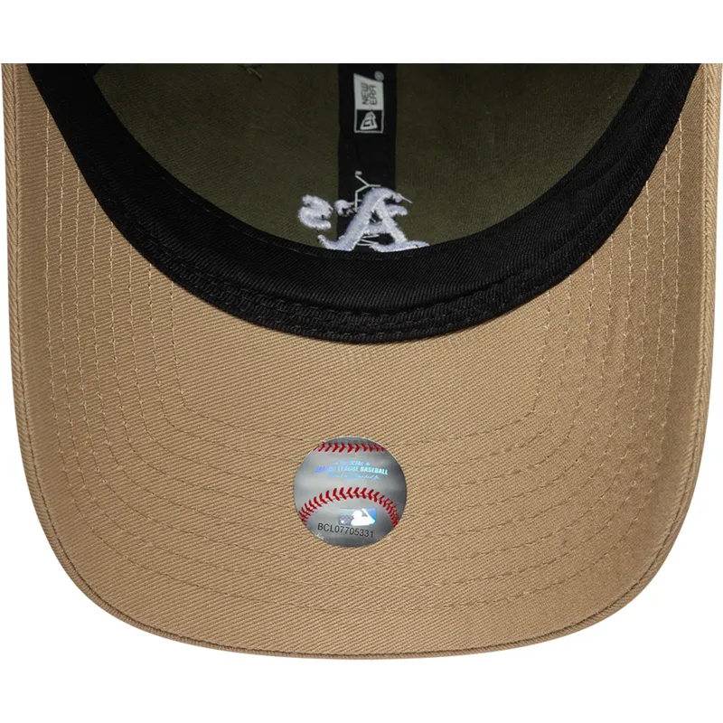gron-och-brun-justerbar-kurvad-keps-9twenty-mini-washed-contrast-fran-oakland-athletics-mlb-av-new-era