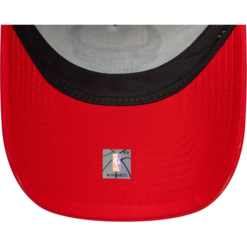 cepice-zaoblena-cervena-snapback-a-frame-side-patch-chicago-bulls-nba-new-era cepice-zaoblena-cervena-snapback-a-frame-side-patch-chicago-bulls-nba-new-era