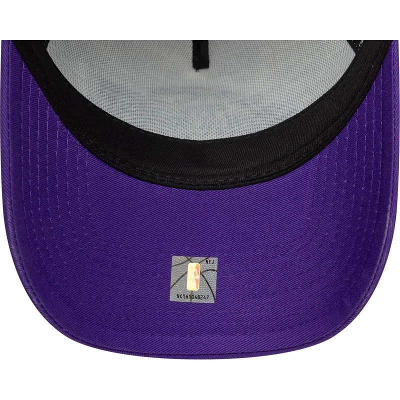 trucker-cap-violett-und-weiss-a-frame-side-patch-von-los-angeles-lakers-nba-von-new-era