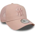 rosa-trucker-keps-med-rosa-a-frame-outline-logotyp-fran-new-york-yankees-mlb-av-new-era