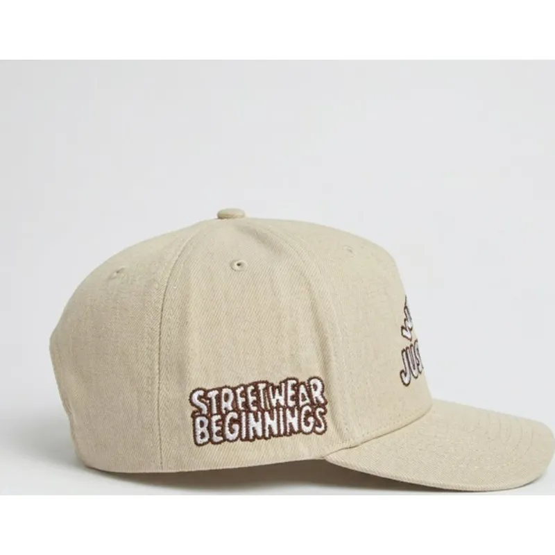 beige-gebogene-snapback-kappe-just-kids-the-retro-von-homenage