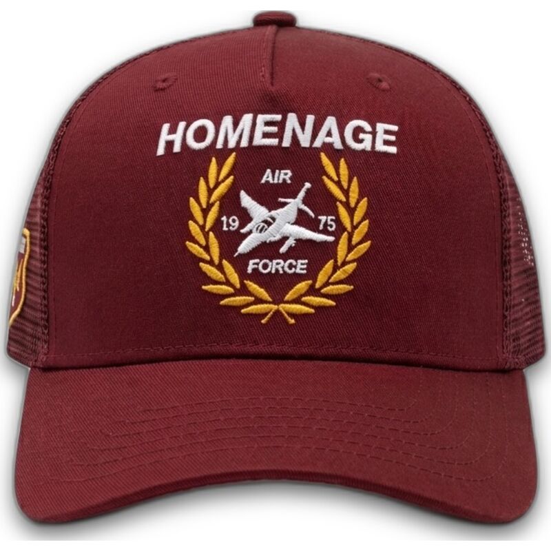 cap-zaoblena-red-snapback-the-trucker-homenage