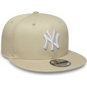 cepice-rovna-bezova-snapback-9fifty-league-essential-new-york-yankees-mlb-new-era