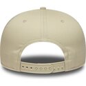 cepice-rovna-bezova-snapback-9fifty-league-essential-new-york-yankees-mlb-new-era