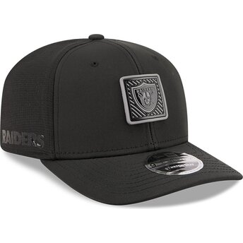 Čepice zaoblená černá snapback 9SEVENTY Stretch Snap Training Pack 2026 Las Vegas Raiders NFL New Era