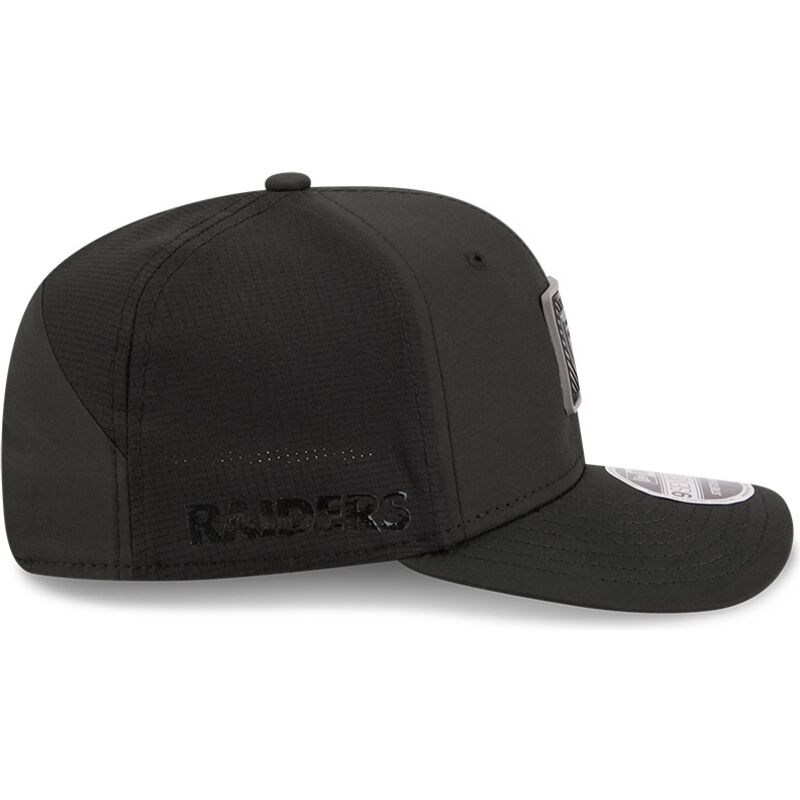 cepice-zaoblena-cerna-snapback-9seventy-stretch-snap-training-pack-2026-las-vegas-raiders-nfl-new-era