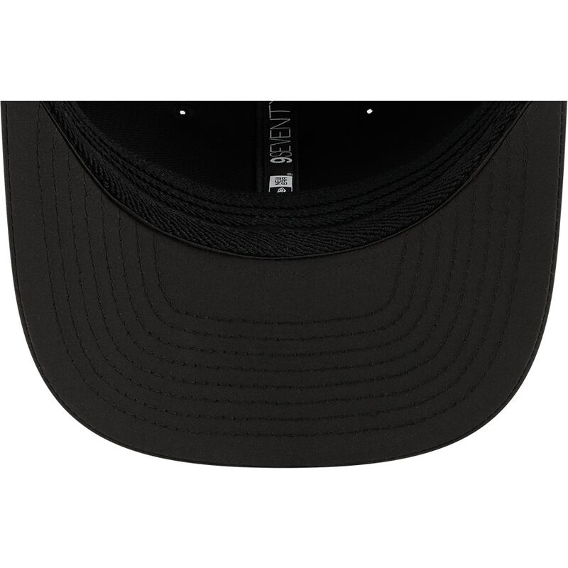 cepice-zaoblena-cerna-snapback-9seventy-stretch-snap-training-pack-2026-las-vegas-raiders-nfl-new-era