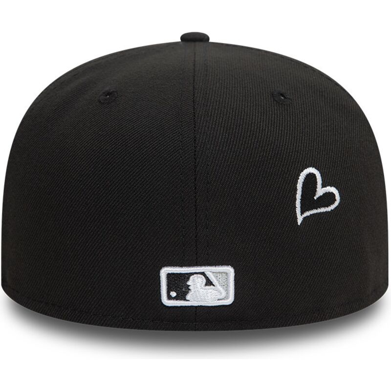 cepice-rovna-cerna-prilehavy-59fifty-heart-icon-chicago-white-sox-mlb-new-era